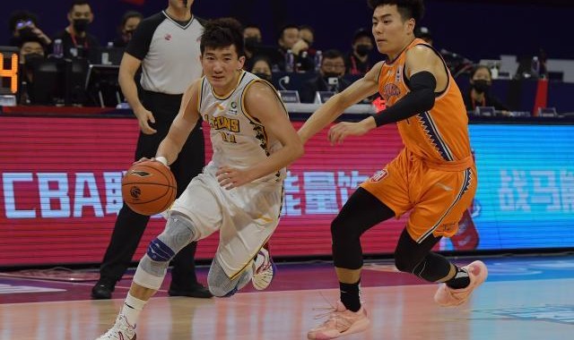 官方网站-上海变阵依旧难求一胜 广厦距离总决赛仅一步之遥